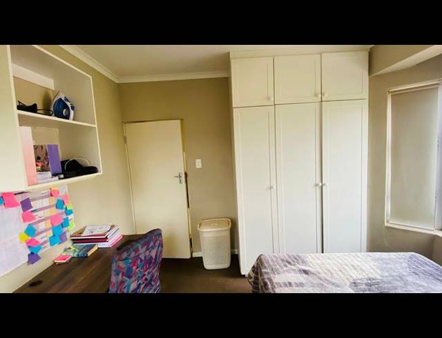 2 BEDROOM PROPERTY TO RENT IN KINGSWOOD